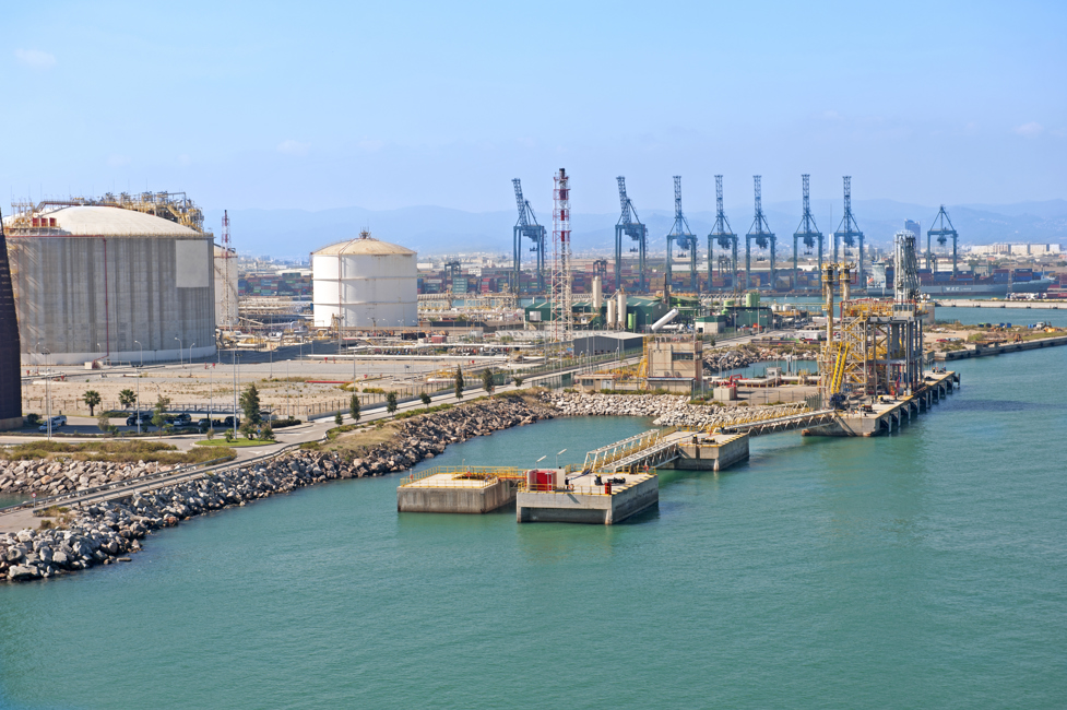 Hub for LNG
